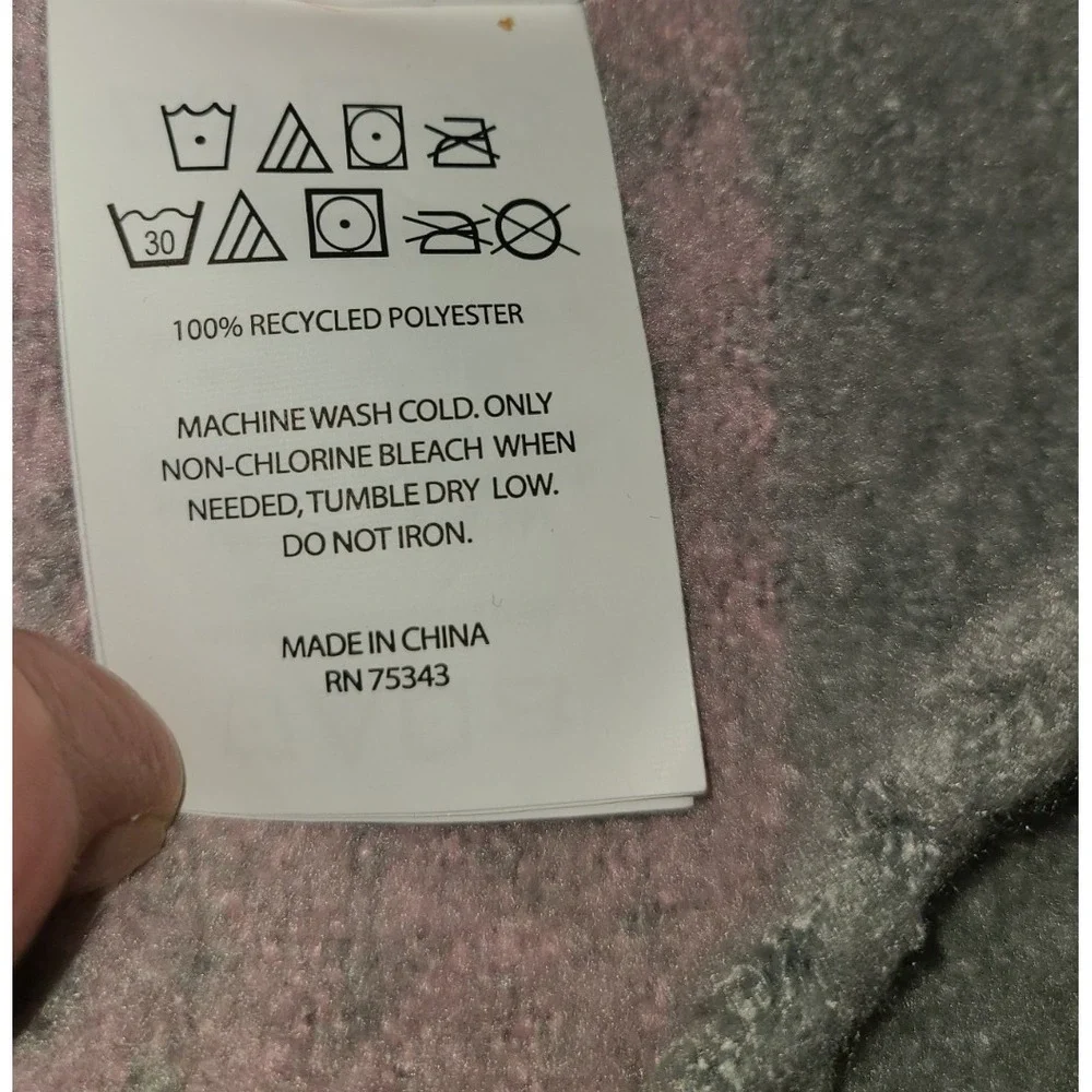 Martha Stewart Decorative Plaid‎ Throw Gray Pink White 72x54 Blanket Soft Warm